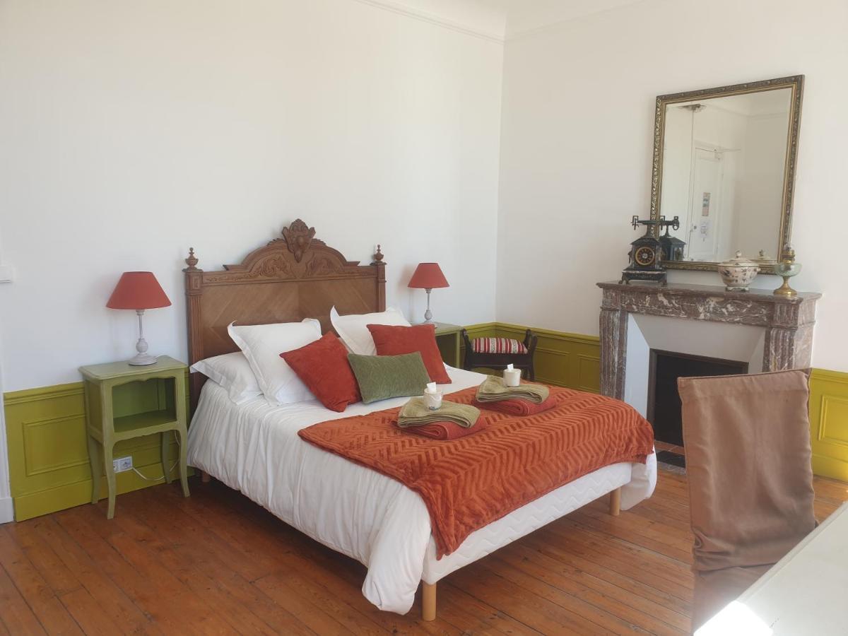 Chateau De Surville Surville  Phòng bức ảnh