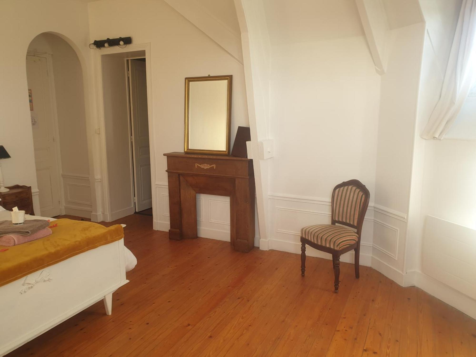 Chateau De Surville Surville  Phòng bức ảnh